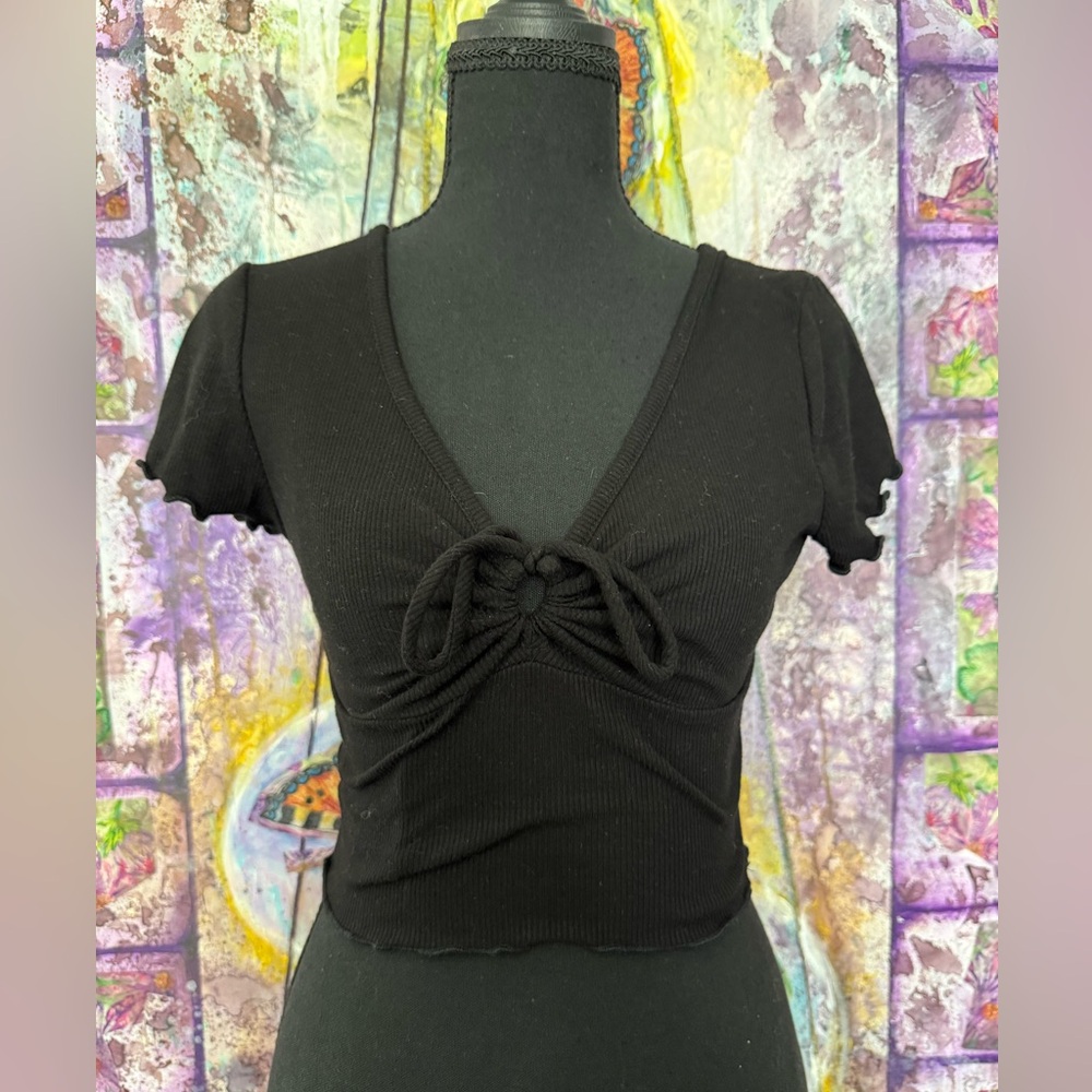 Bozzolo Black Ruched Crop Top